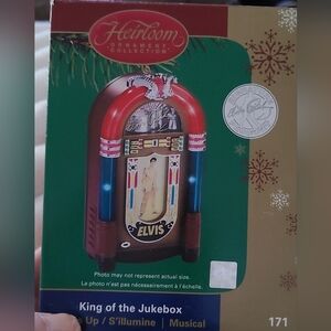 NIB Vintage Heirloom King of the Jukebox Ornament- Elvis Red/Blue